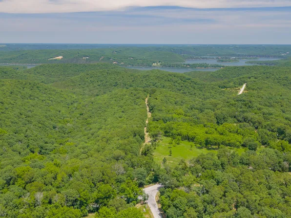 9015 Stallion Bluff Road, Shell Knob, MO 65747