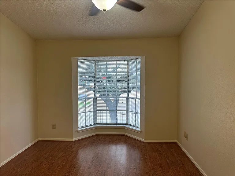 2121 Hepburn St #104 — Photo 15