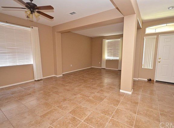 4th image of 39527 Stags Leap Dr