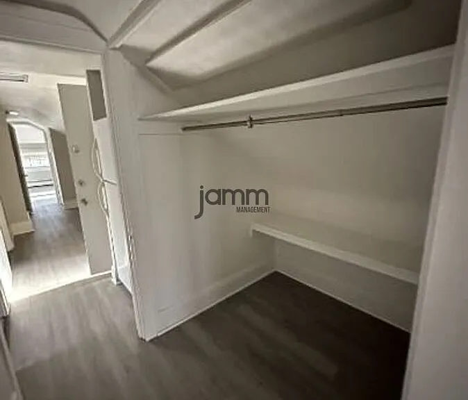 14724 Clifton Blvd #LOFT — Photo 12