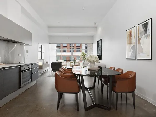 53 Hastings St W #310, Vancouver, BC V6B 1G4