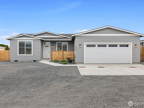 2nd image of 334 Spring Circle SW