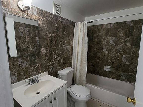 4th image of 33-19 13th St #2