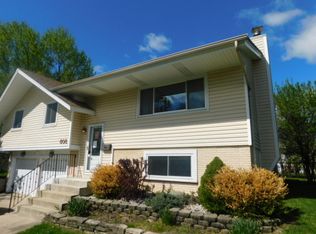 808 Vassar Ln, Schaumburg, IL 60193