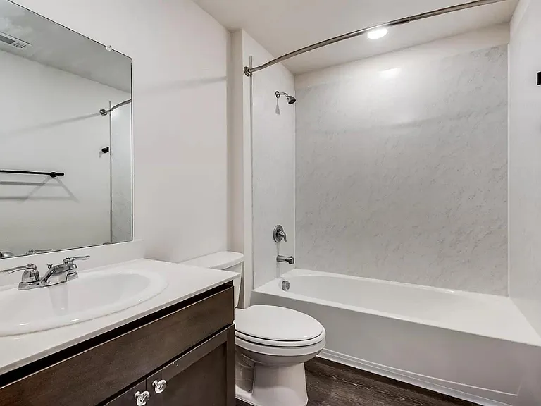 972 Glover Dr — Photo 6