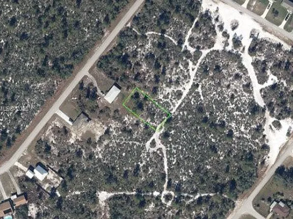 1066 Hughes Ave, Lake Placid, FL 33852