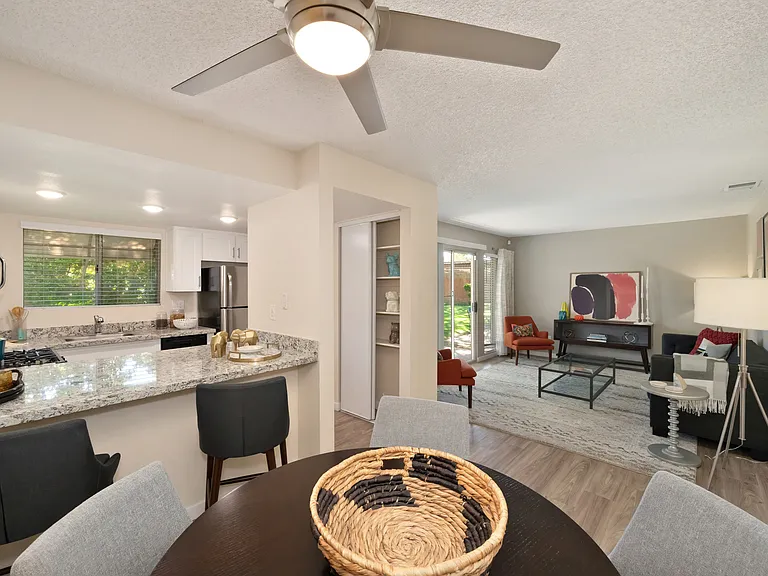 Dining Room & Kitchen