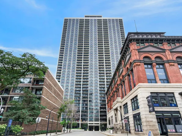 1560 N Sandburg Ter APT 1905J, Chicago, IL 60610