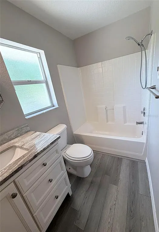 2 bed, 2.0 bath, 2074 sqft, $1,750 — Photo 4