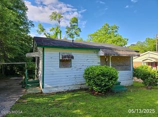 1015 Haywood Rd, Macon, GA 31211