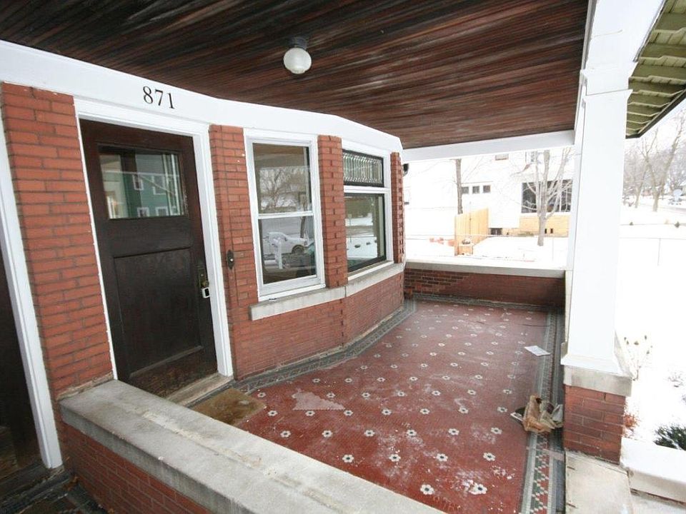 1st image of 871 Laurel Ave #871