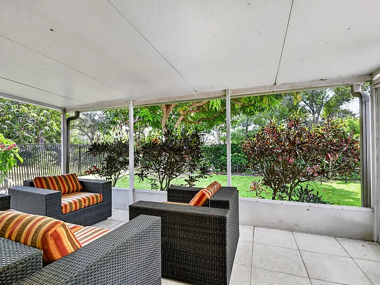 1080 Salmon Isle — Photo 3