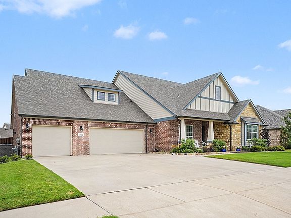 2nd image of 4014 Stableglen Dr
