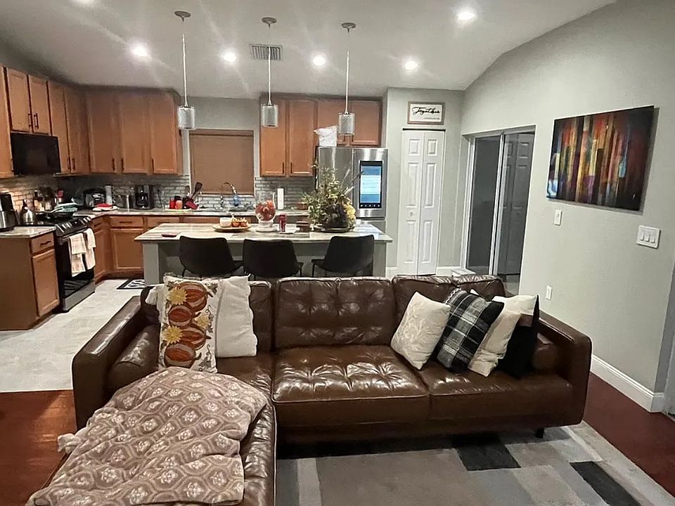 1st image of 35138 Meadow Reach Dr #1