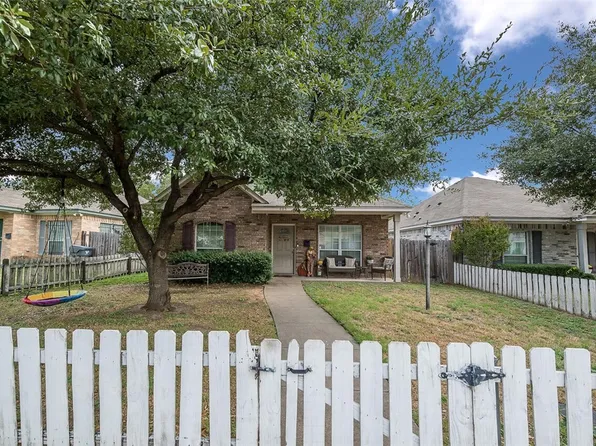 805 N 15th St, Waco, TX 76707