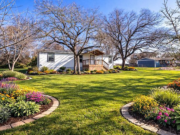 3rd image of 1029 Old McDade Rd Unit C