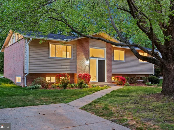 5203 Gainsborough Dr, Fairfax, VA 22032