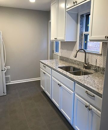2nd image of 4623 Cracow Ave