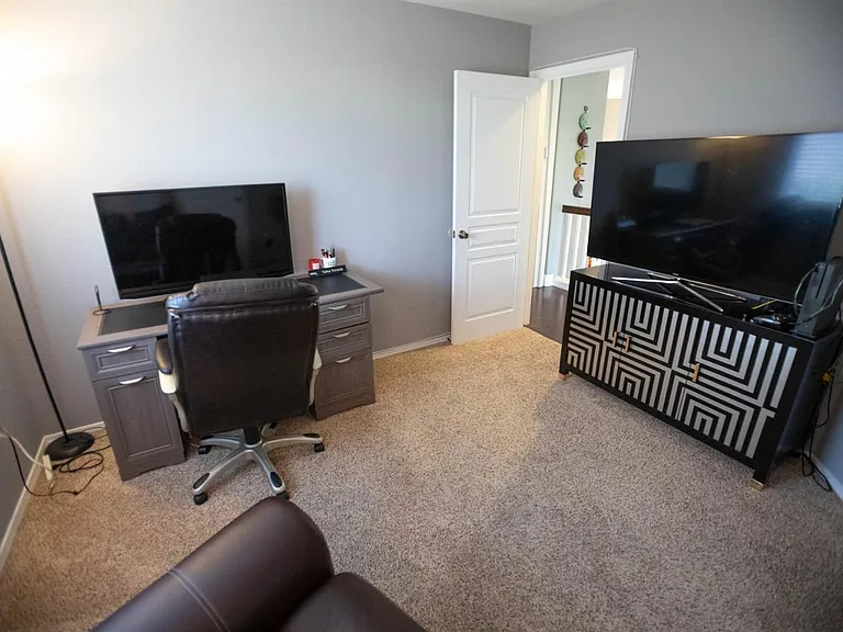 8502 Blue Maiden Way — Photo 22