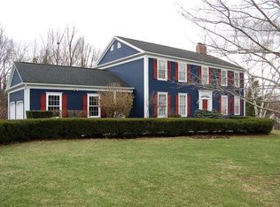 8324 Prestwick Dr, Manlius, NY 13104