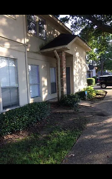 150 Cypress Grove Ct #101 — Photo 2
