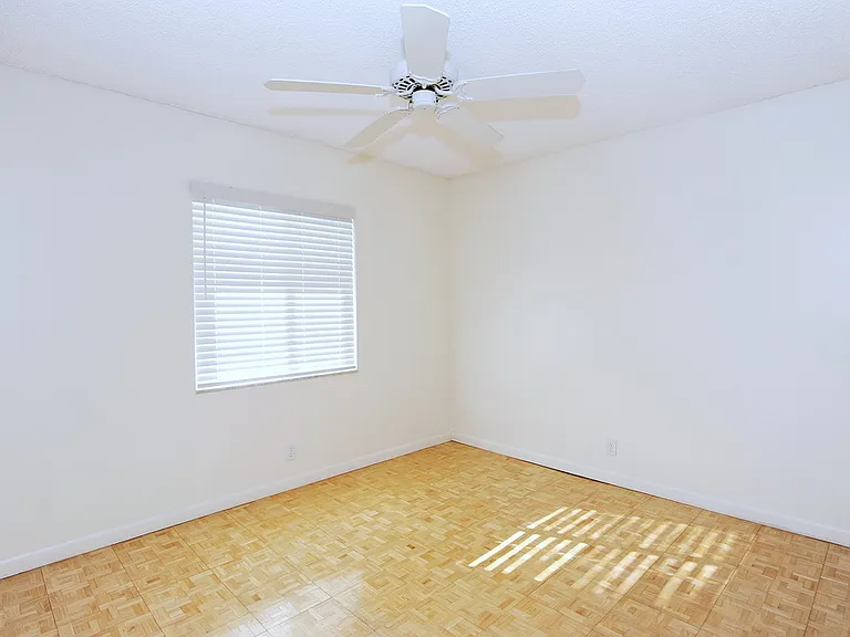 1000 Manatee Rd #A201 — Photo 6