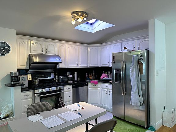 4th image of 4321 215th Pl Floor 3