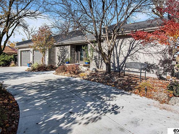 3rd image of 22302 Southshore Dr