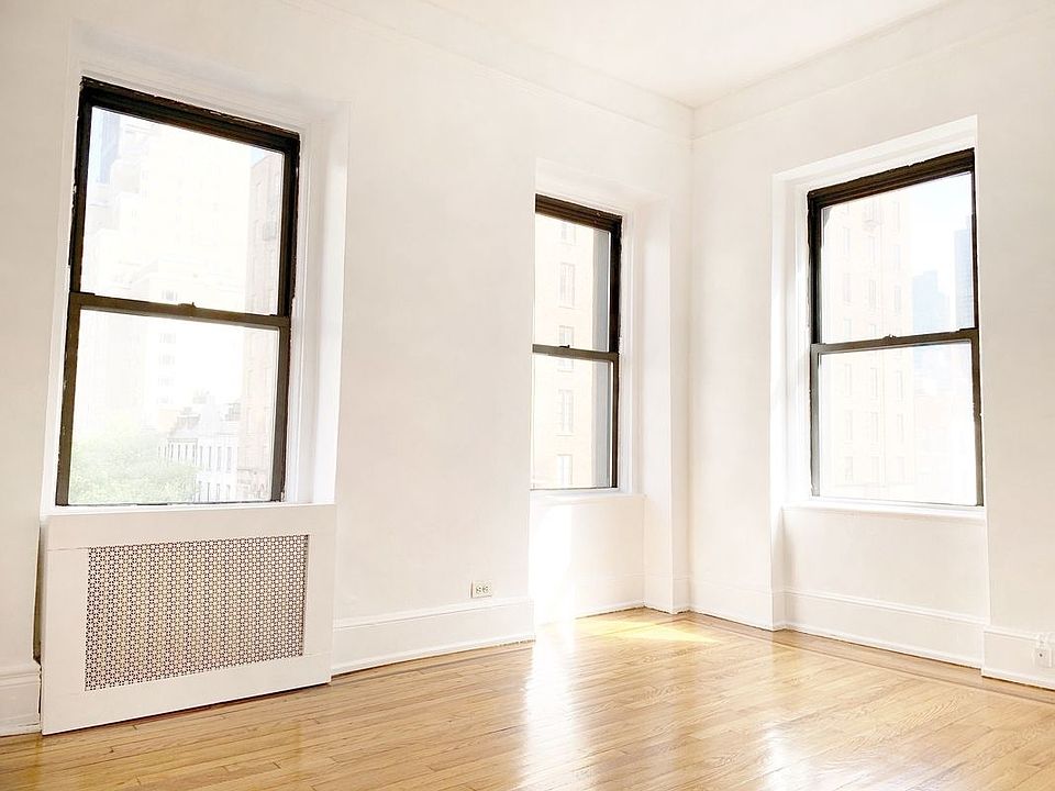 1st image of 824 Lexington Ave #3E