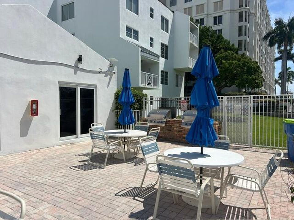 2860 NE 14th Street Causeway #405 D, photo 6