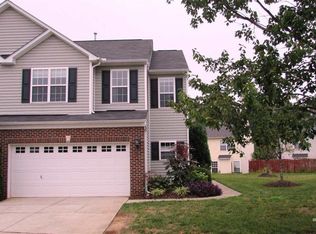 213 Cline Falls Dr, Holly Springs, NC 27540