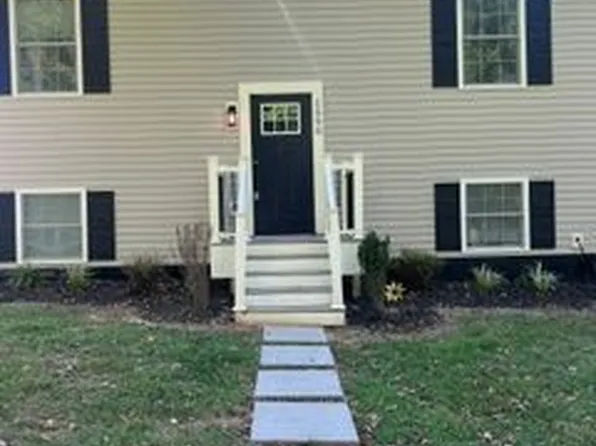 1590 Homeland Dr, Sykesville, MD 21784