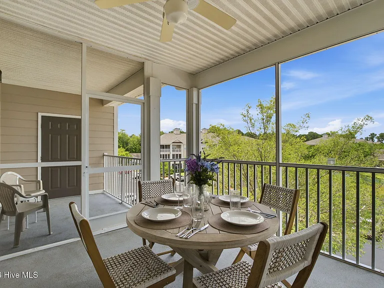 240 Woodlands Way #17 — Photo 28
