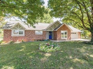 2239 S 26th St, Rogers, AR 72758