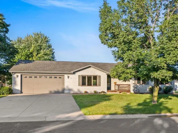 1006 Cheyenne St SW, Hutchinson, MN 55350