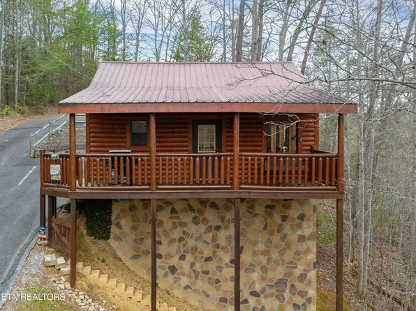 3830 Katelyns Ln, Sevierville, TN 37876