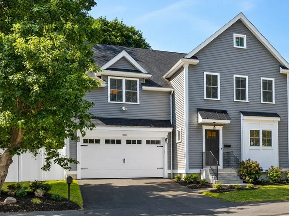328 Village St #328, Medway, MA 02053