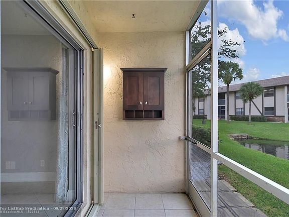 4th image of 2305 NW 89th Dr APT 706
