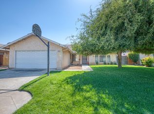 3653 W Robinson Ave, Fresno, CA 93722