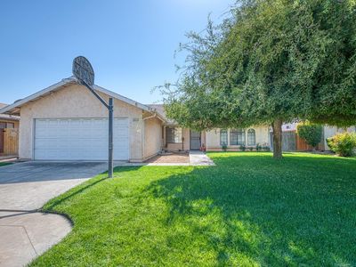 3653 W Robinson Ave, Fresno, CA, 93722