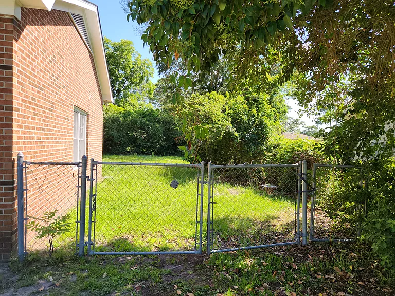 4634 Manchester Dr — Photo 31