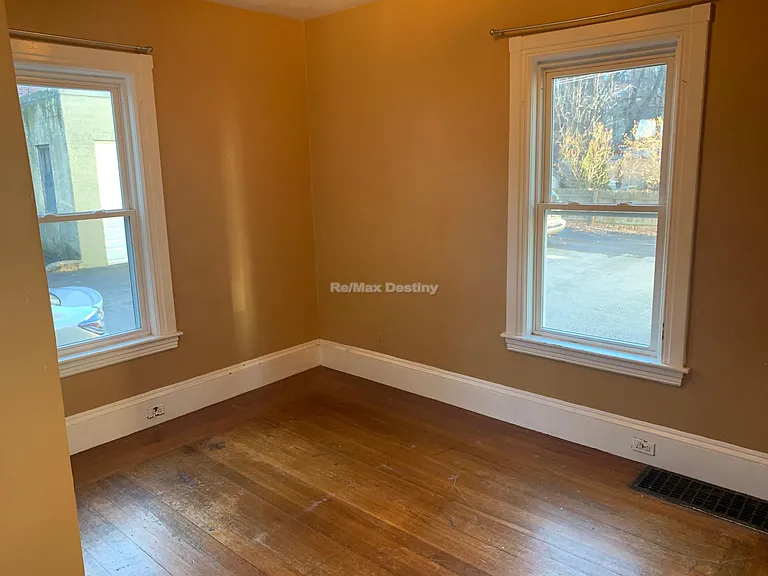 14 Madison St #1 — Photo 24