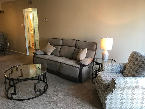 3rd image of 5200 Hilltop Dr APT A26