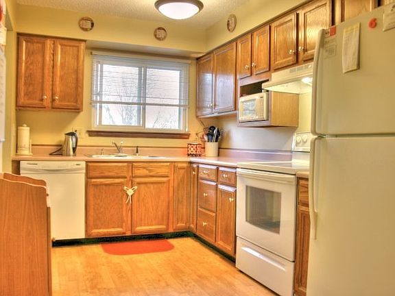 Great Kitchen Space, laminate wood floors