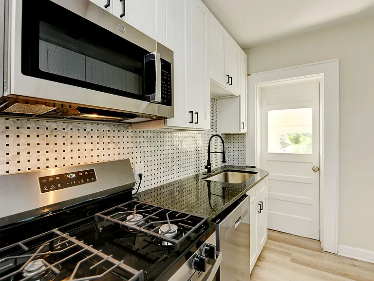 787 E 3rd Ave #1/2 — Photo 12