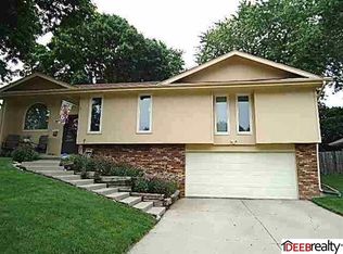 9280 Adams St, Omaha, NE 68127