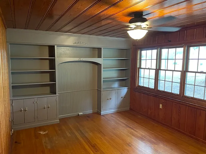 3 bed, 1.5 bath, $2,100 — Photo 3