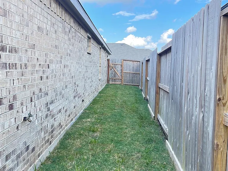 2706 Lemonwood Ln — Photo 36
