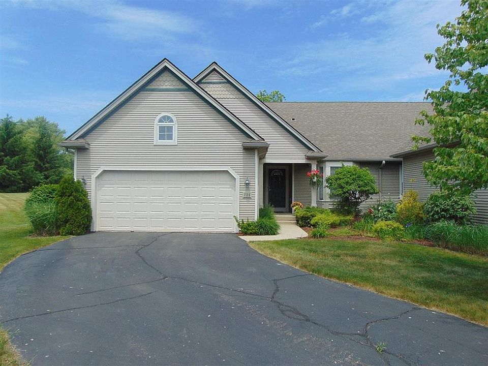 1st image of 236 Pierce Lake Dr
