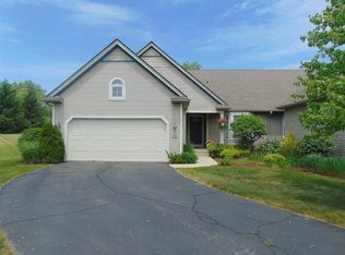 236 Pierce Lake Dr, Chelsea, MI 48118